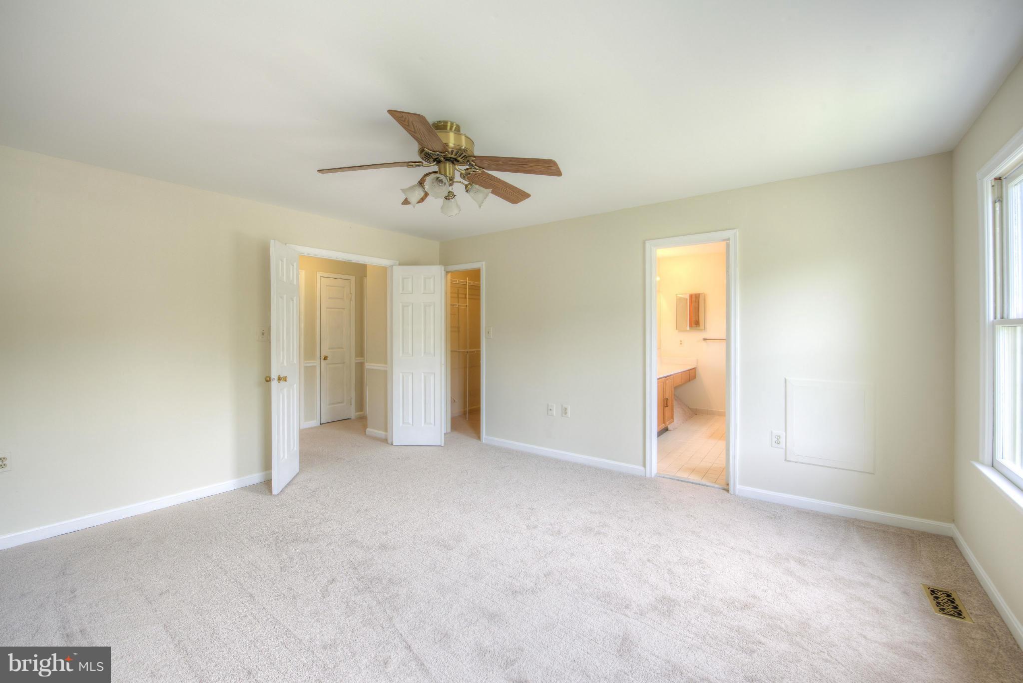 HAMPTON OAKS - Residential