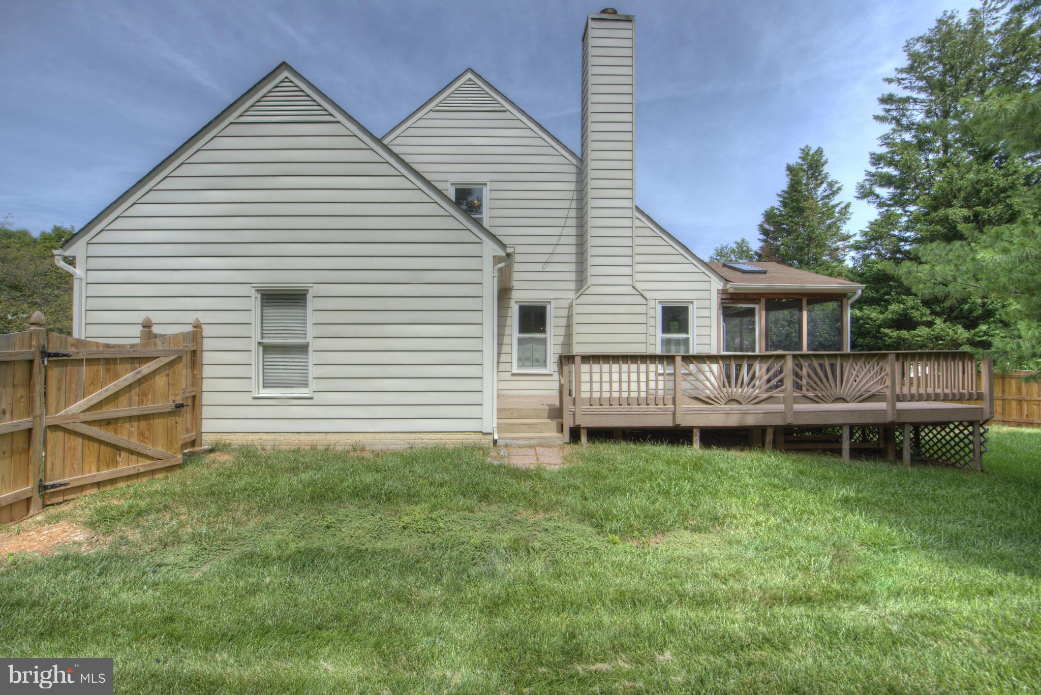 HAMPTON OAKS - Residential