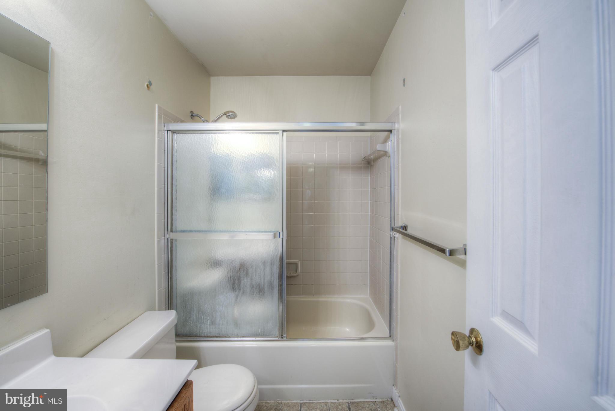 HAMPTON OAKS - Residential