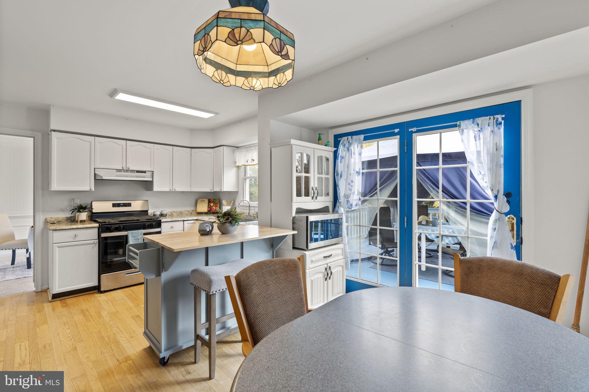 BROOKVIEW MEADOWS - Residential