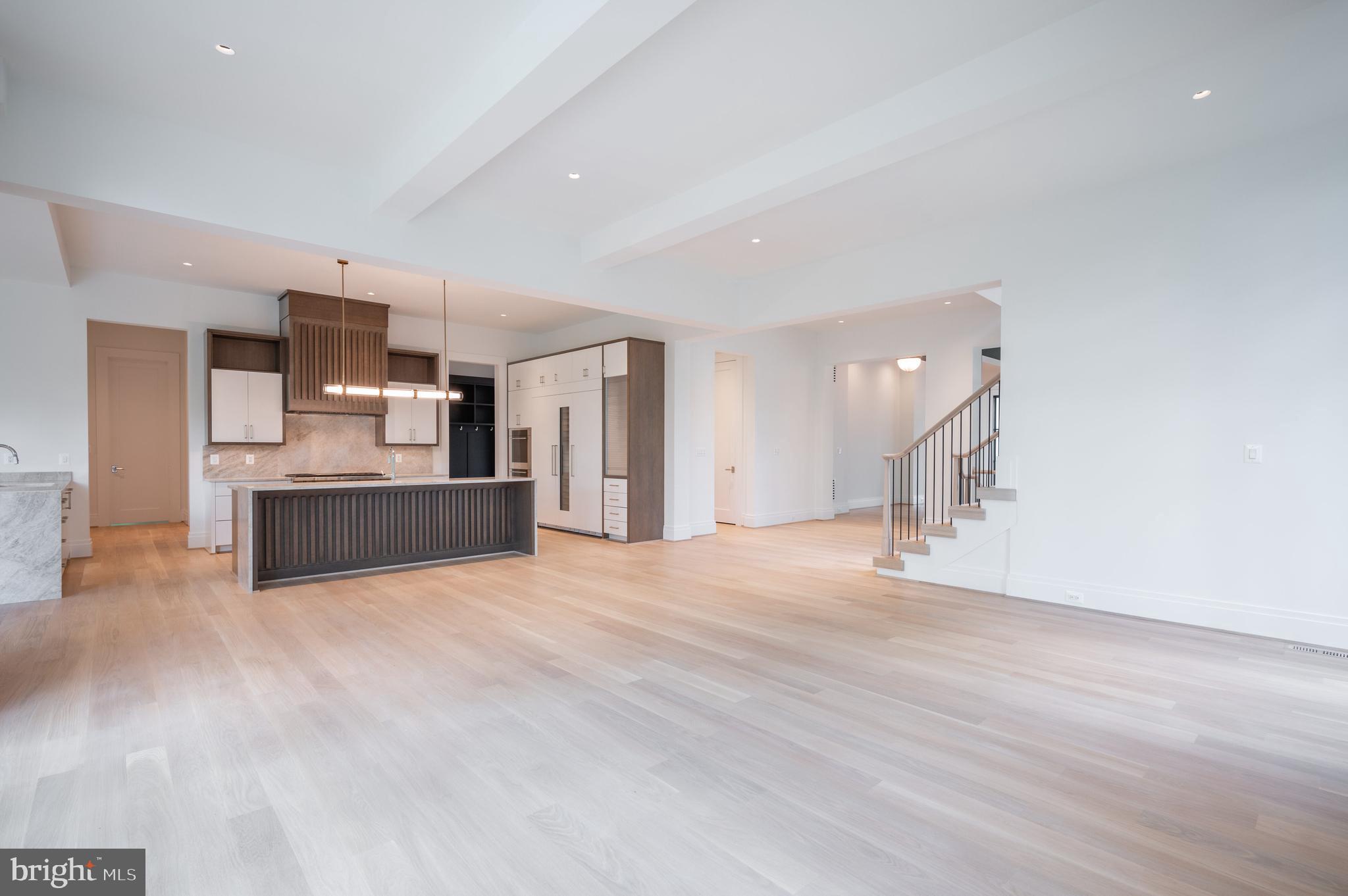 LANGLEY FOREST - Residential