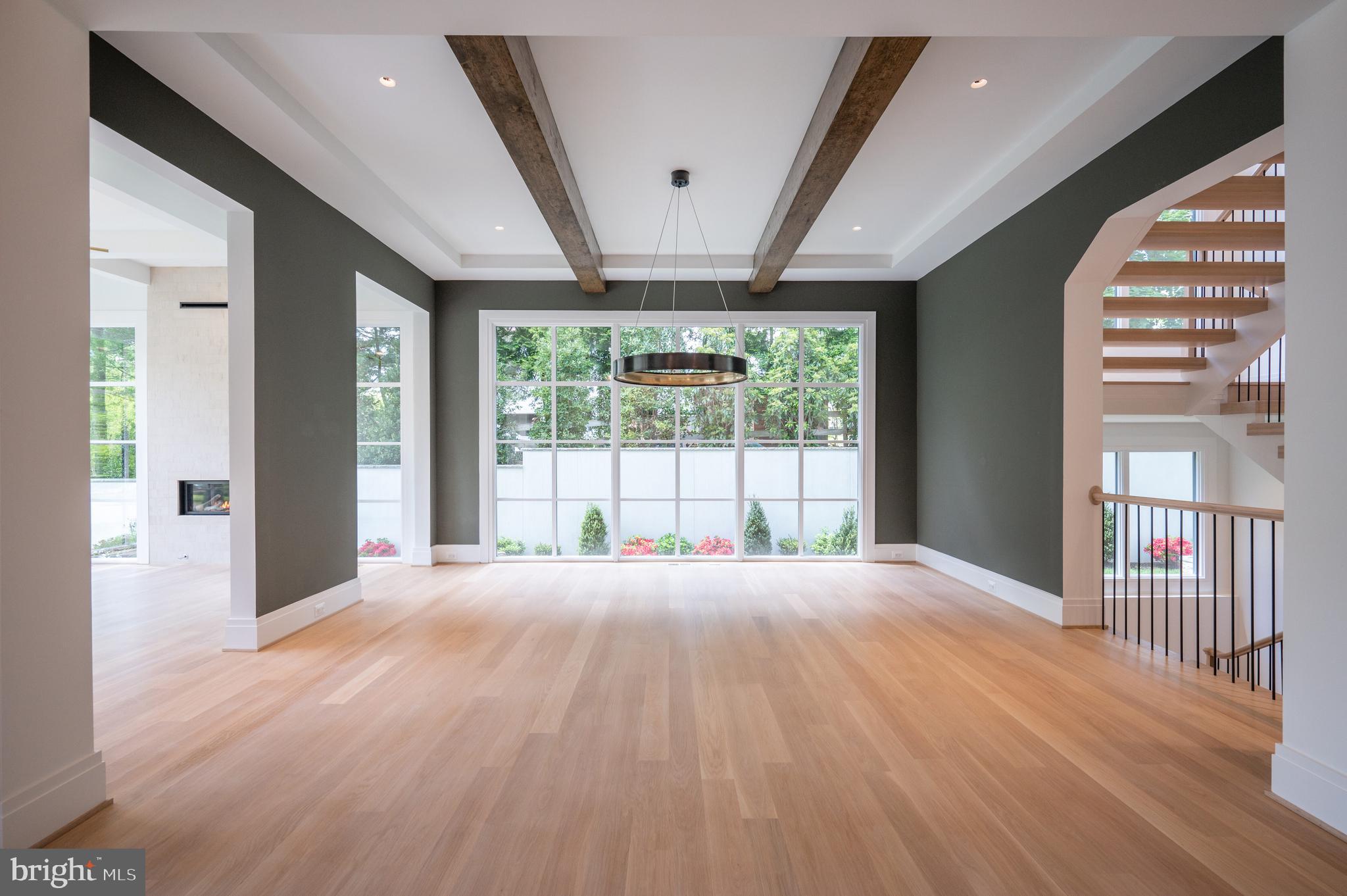 LANGLEY FOREST - Residential