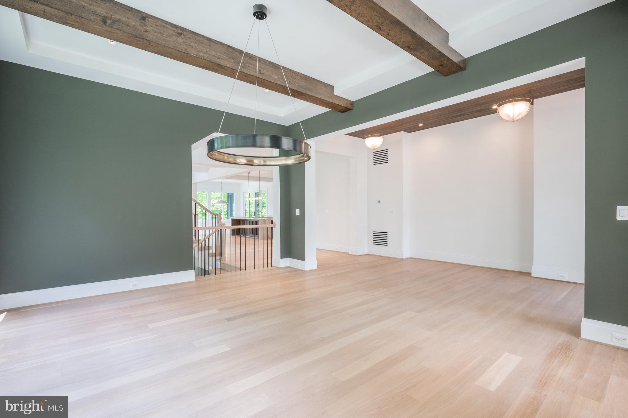 LANGLEY FOREST - Residential