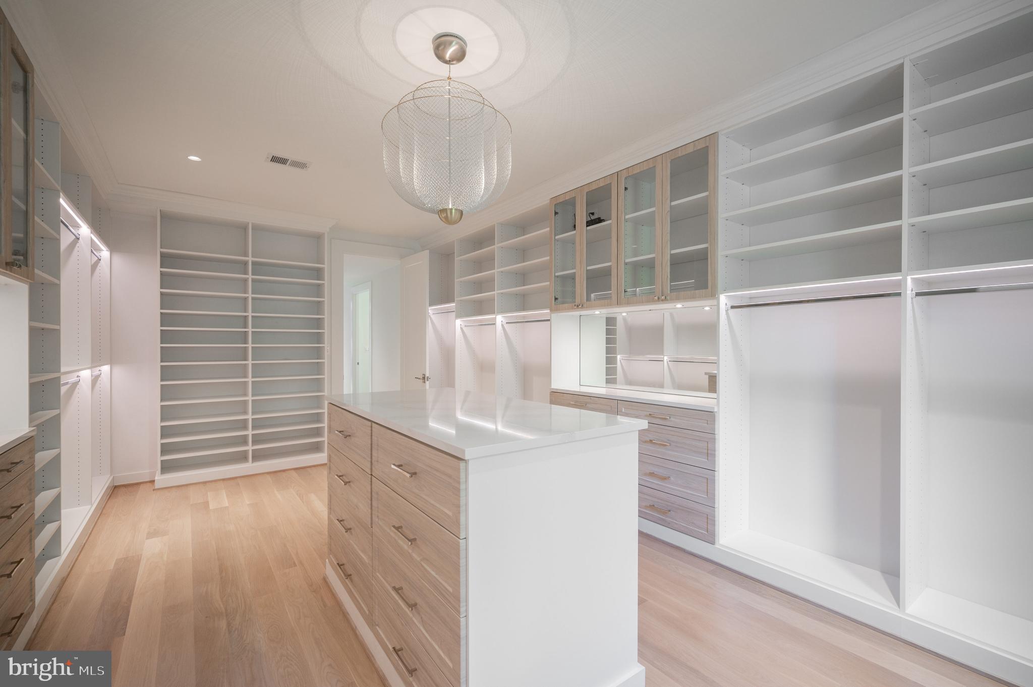 LANGLEY FOREST - Residential