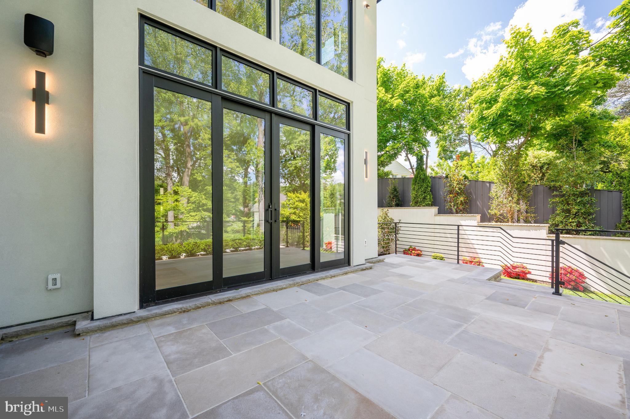 LANGLEY FOREST - Residential