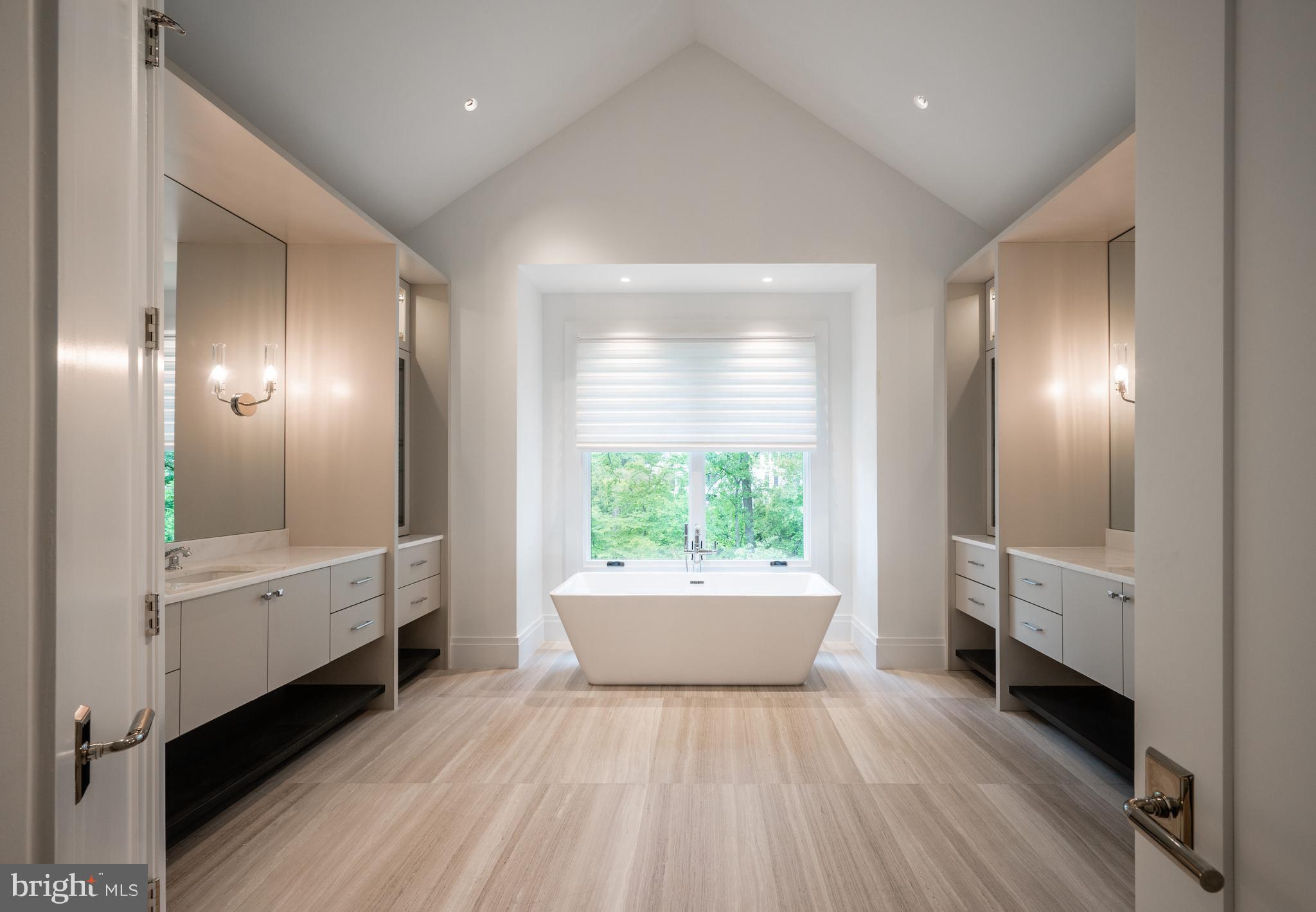 LANGLEY FOREST - Residential