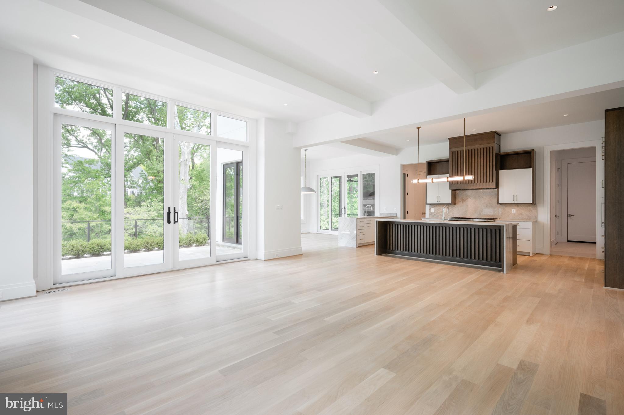 LANGLEY FOREST - Residential