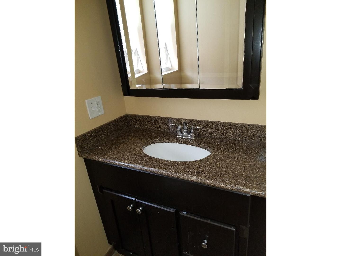 PHILADELPHIA (NORTHEAST) - Residential Lease