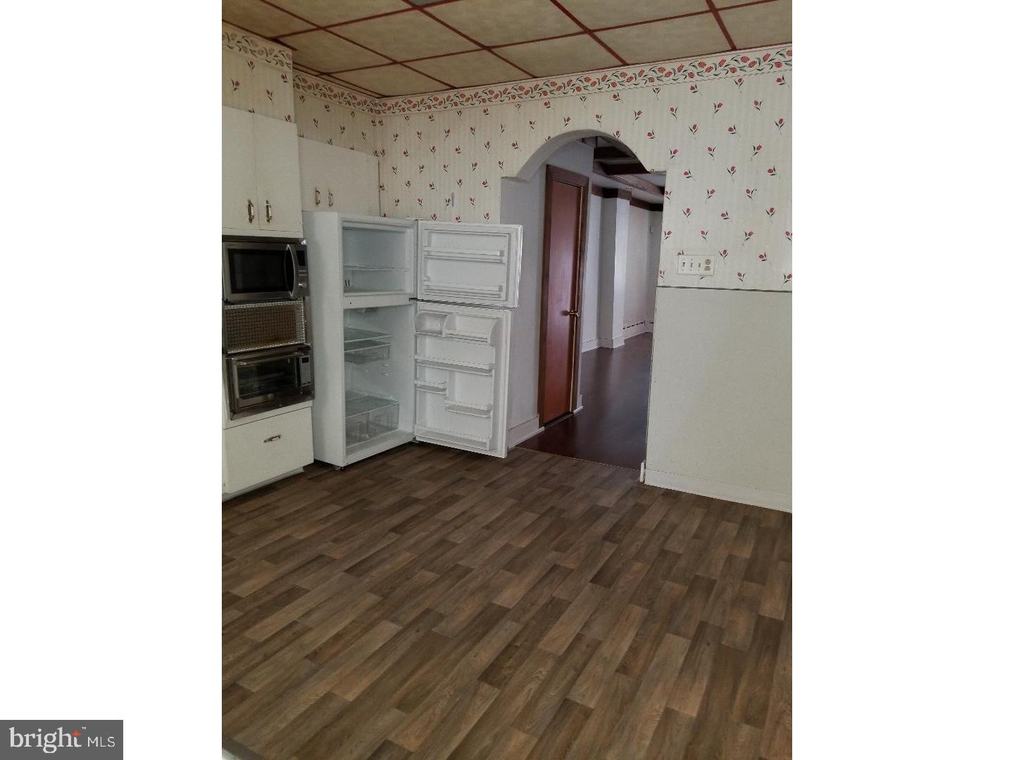 PHILADELPHIA (NORTHEAST) - Residential Lease