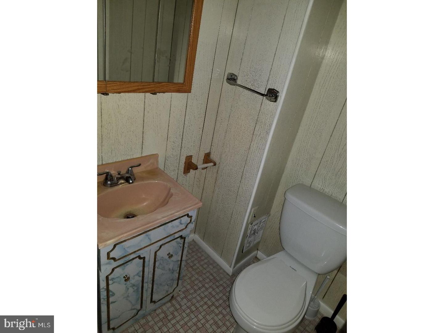 PHILADELPHIA (NORTHEAST) - Residential Lease