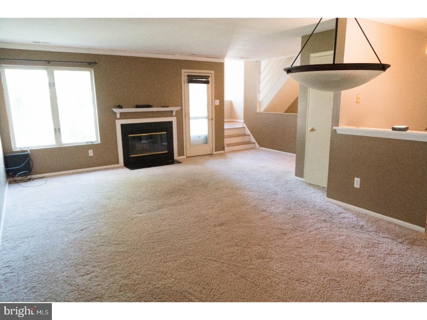 CRESTWOOD CONDO - Residential