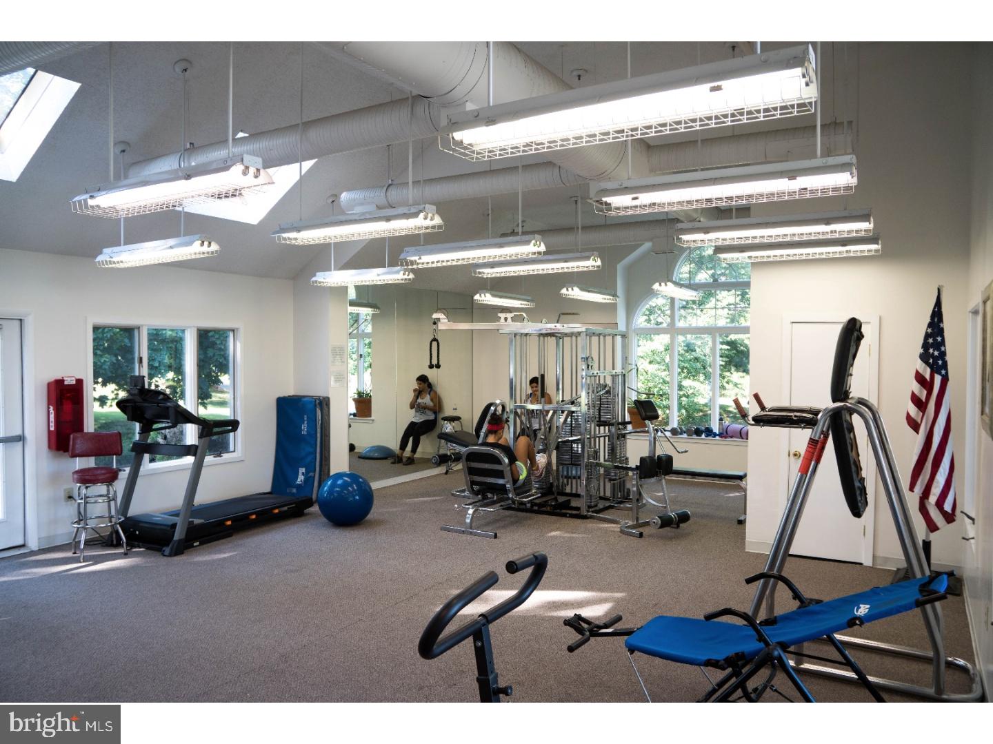 CRESTWOOD CONDO - Residential
