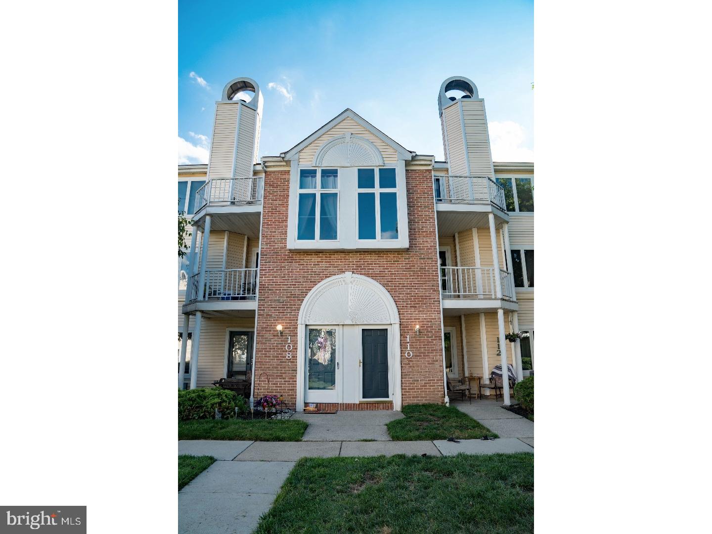 CRESTWOOD CONDO - Residential