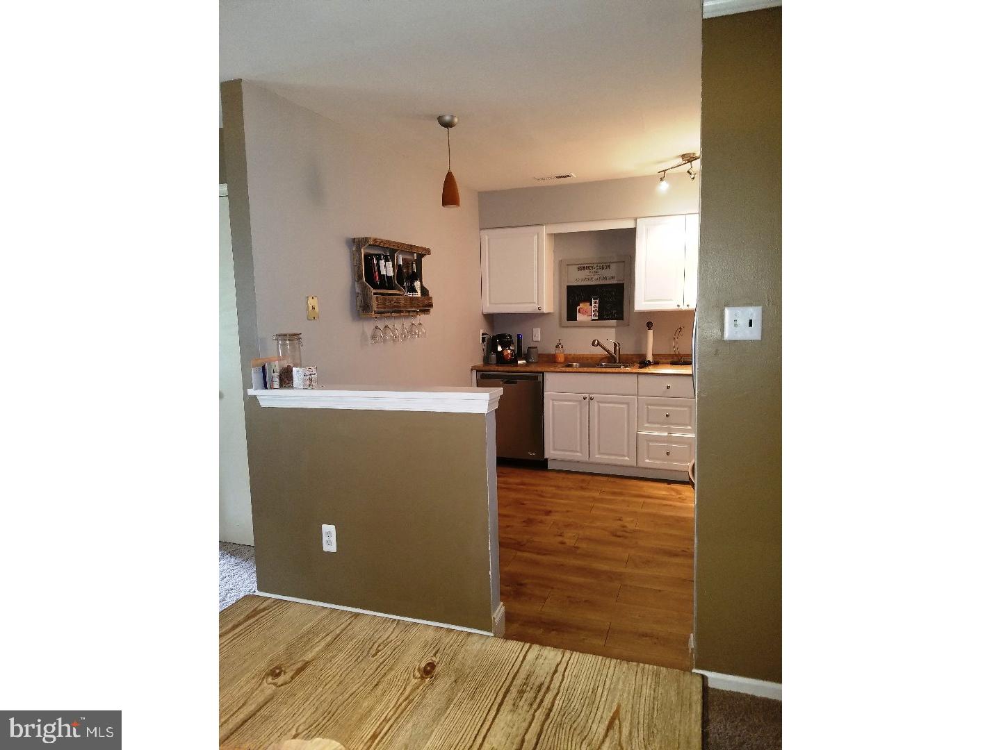 CRESTWOOD CONDO - Residential