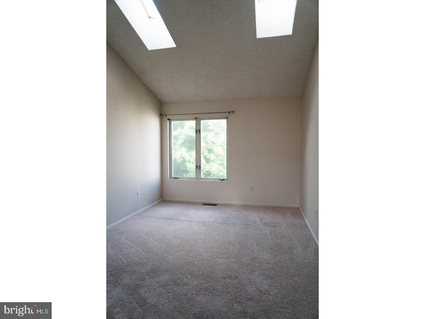 CRESTWOOD CONDO - Residential