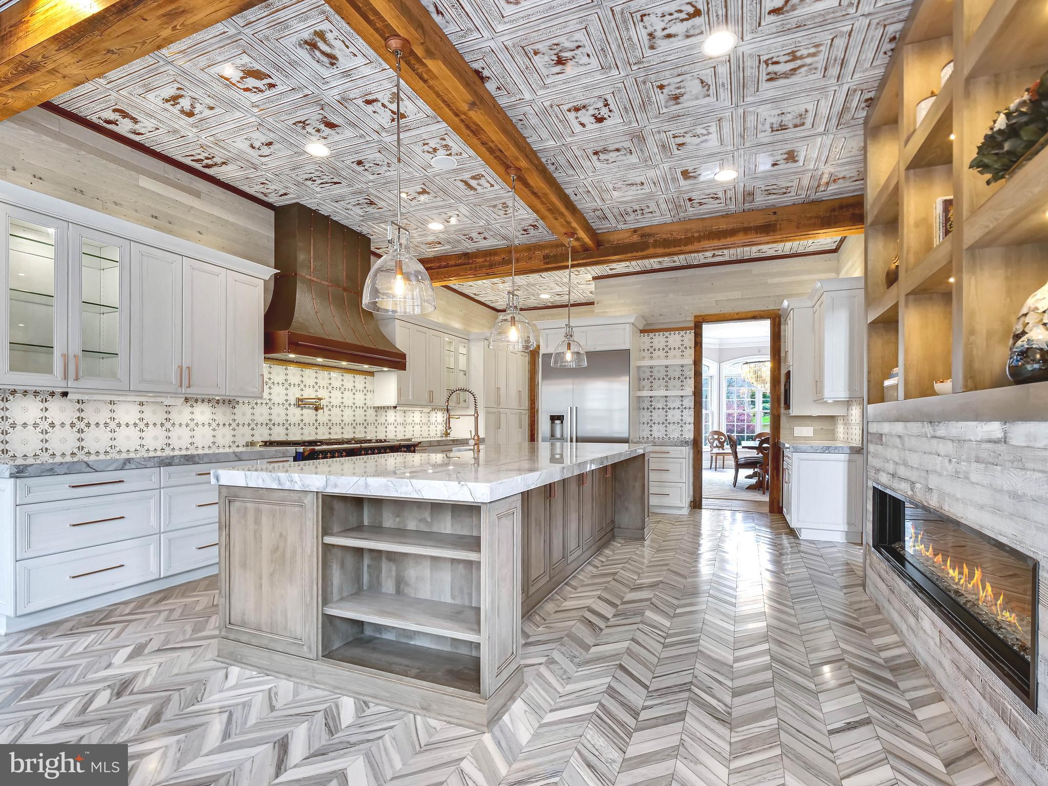 PLANTATION HILLS - Residential