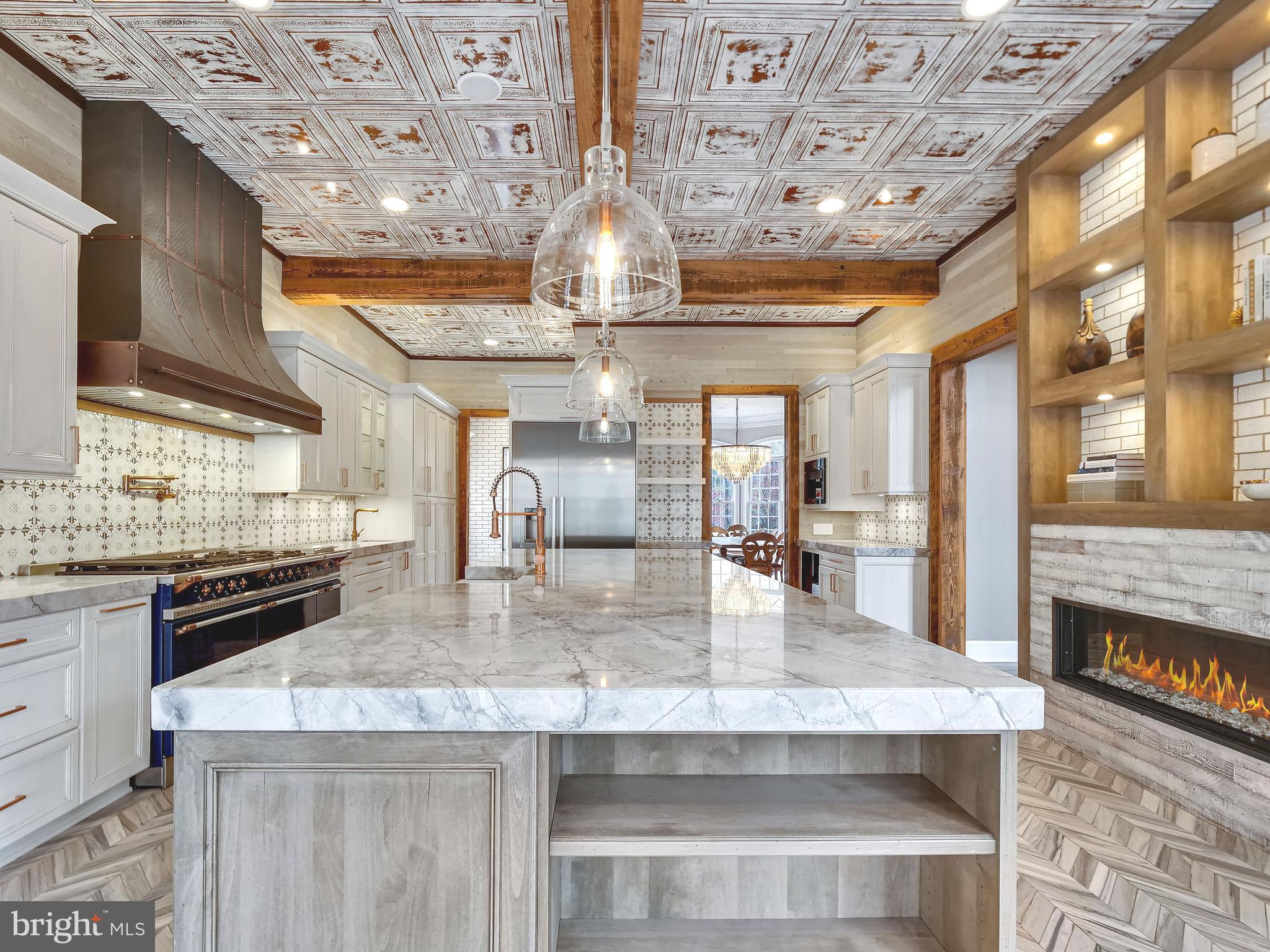 PLANTATION HILLS - Residential