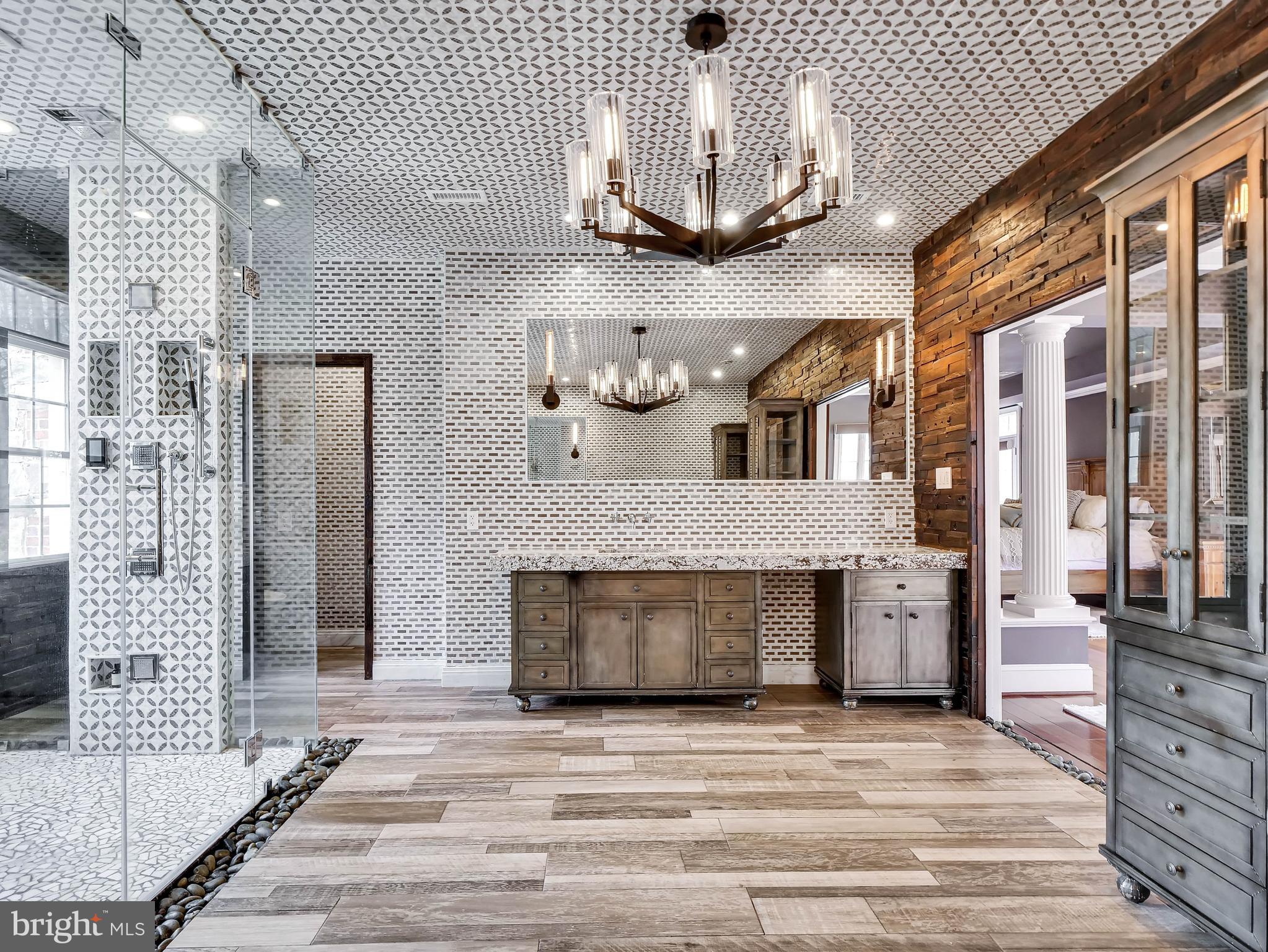 PLANTATION HILLS - Residential