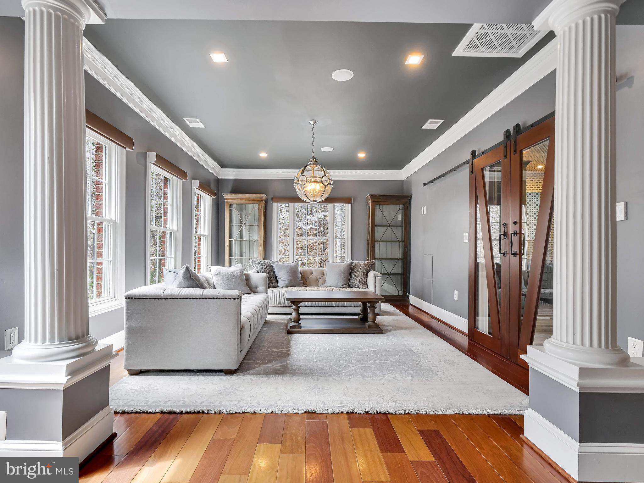 PLANTATION HILLS - Residential