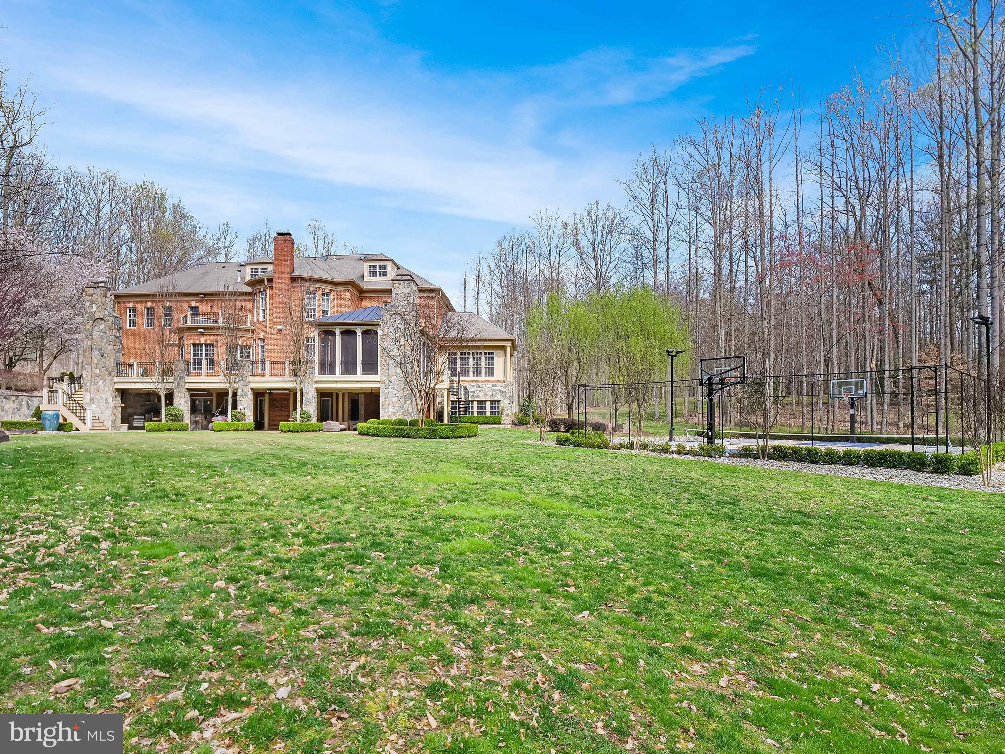 PLANTATION HILLS - Residential