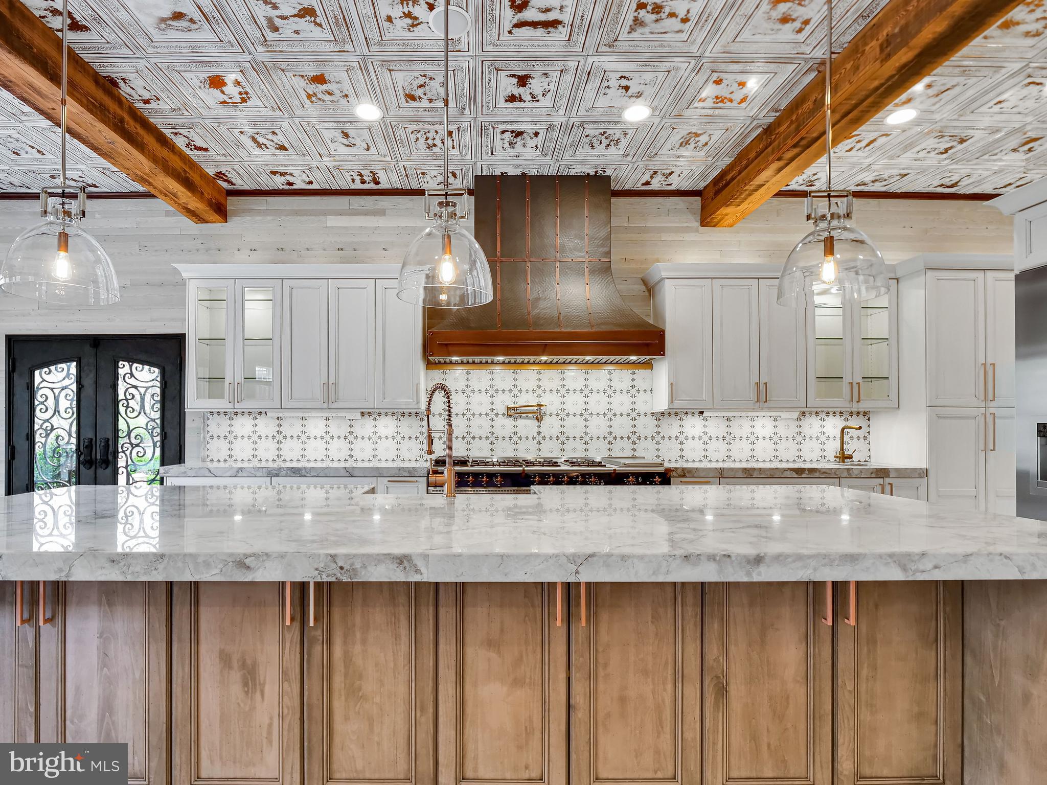 PLANTATION HILLS - Residential