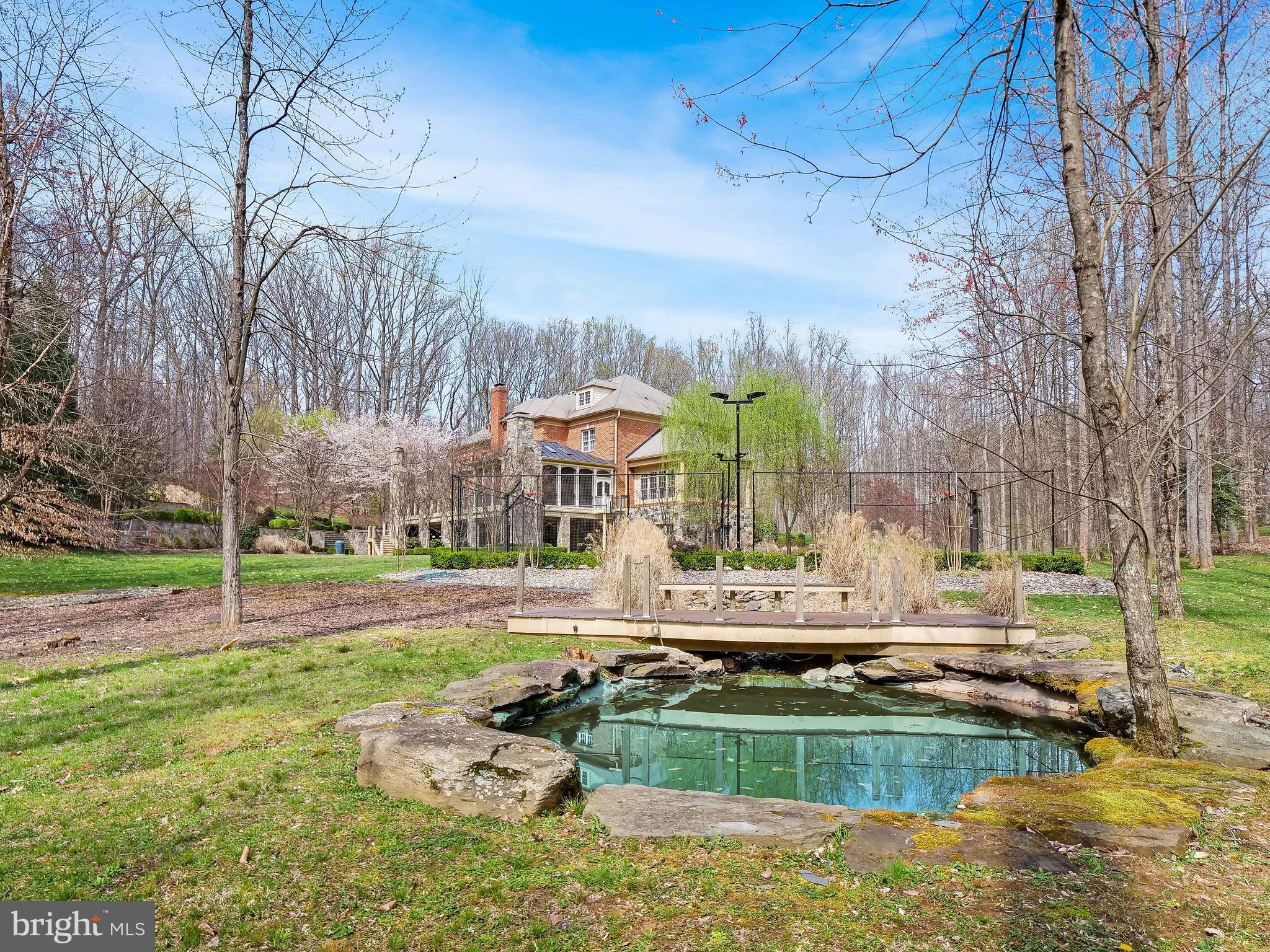 PLANTATION HILLS - Residential