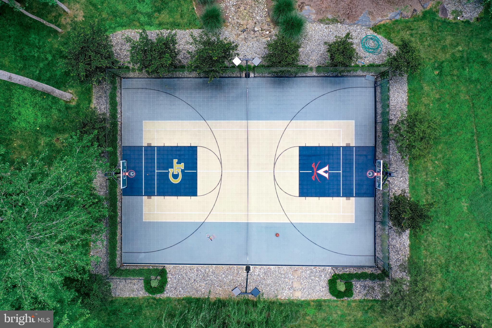 PLANTATION HILLS - Residential