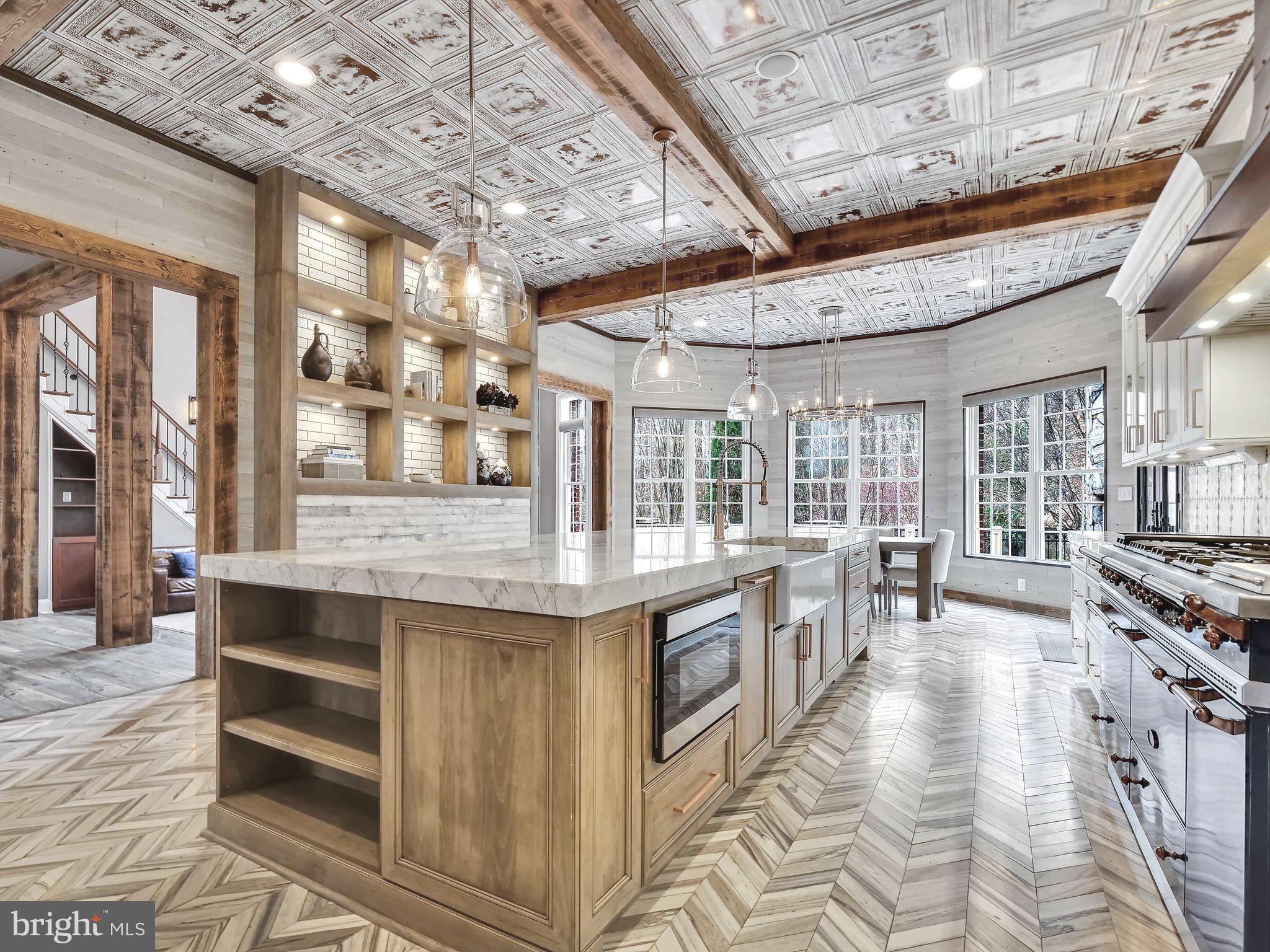 PLANTATION HILLS - Residential