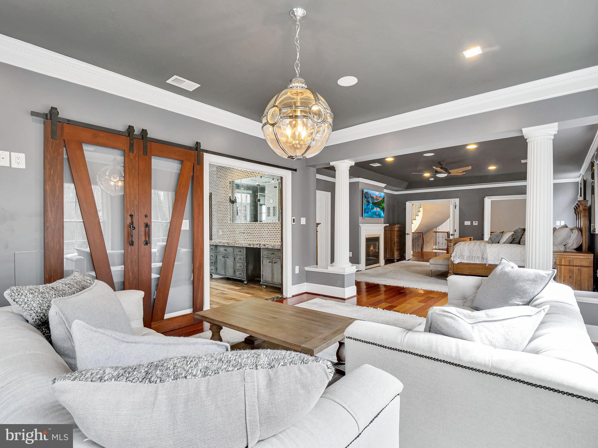 PLANTATION HILLS - Residential