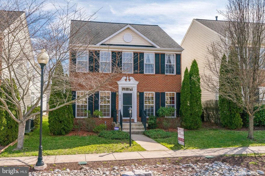 Rare opportunity to face onto the Common Green, Lovely Brick Front Detached Colonial on easy care small lot, 3 BR, 2.5 BA, 3 lvls, 2 car Garage in rear, Fenced in rear yard, Great Parks at Piedmont HOA neighborhood with Pool, Tot Lots and more.  Hardwood floors on Main level,  Kitchen with Breakfast Bar open to Family room, Corian, Stainless,  Spacious Owner's Suite with 2 closets, Jetted Tub, Separate Shower.  Nest Thermostat, New Carrier Energy Star 16 Seer AC - 2018, Carrier Infinity Furnace - 2016,   New Hot Water Heater -2019, Bosch Dishwasher - 2020, GE Built-in Microwave, Disposal - 2019, Neat Rear Patio area.  Fantastic location near Gainesville shopping and Haymarket's small town feel.  Enjoy.