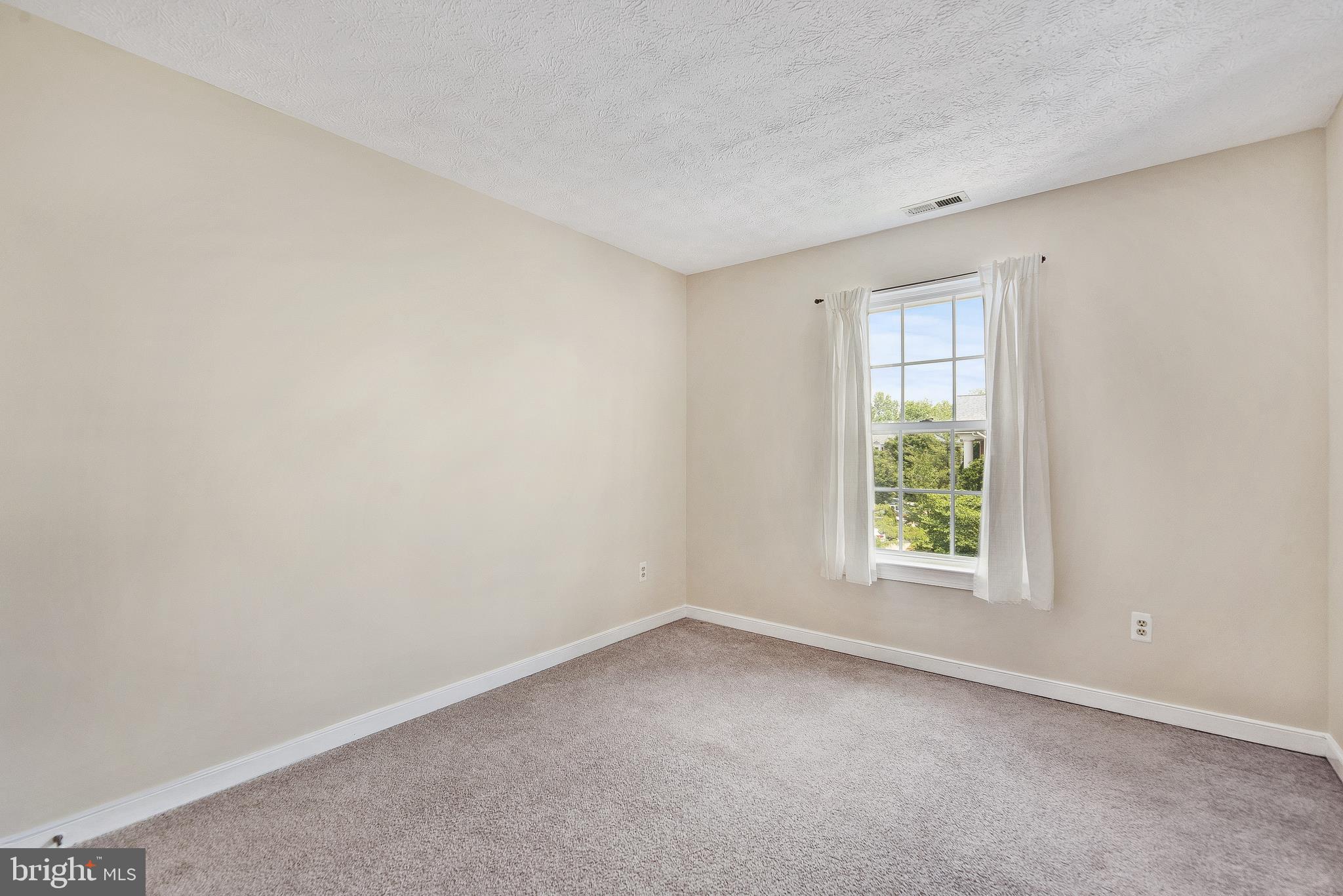 PINEY ORCHARD - Residential Lease