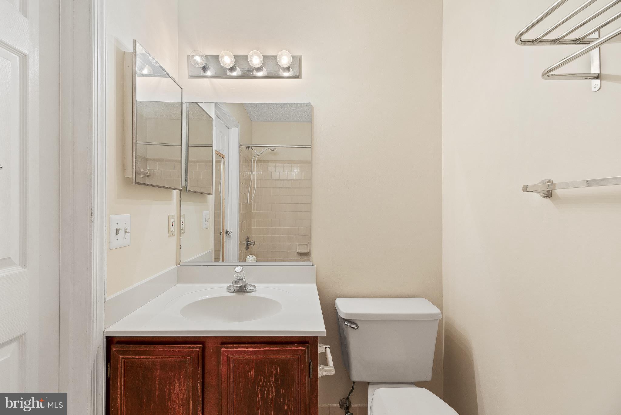 PINEY ORCHARD - Residential Lease