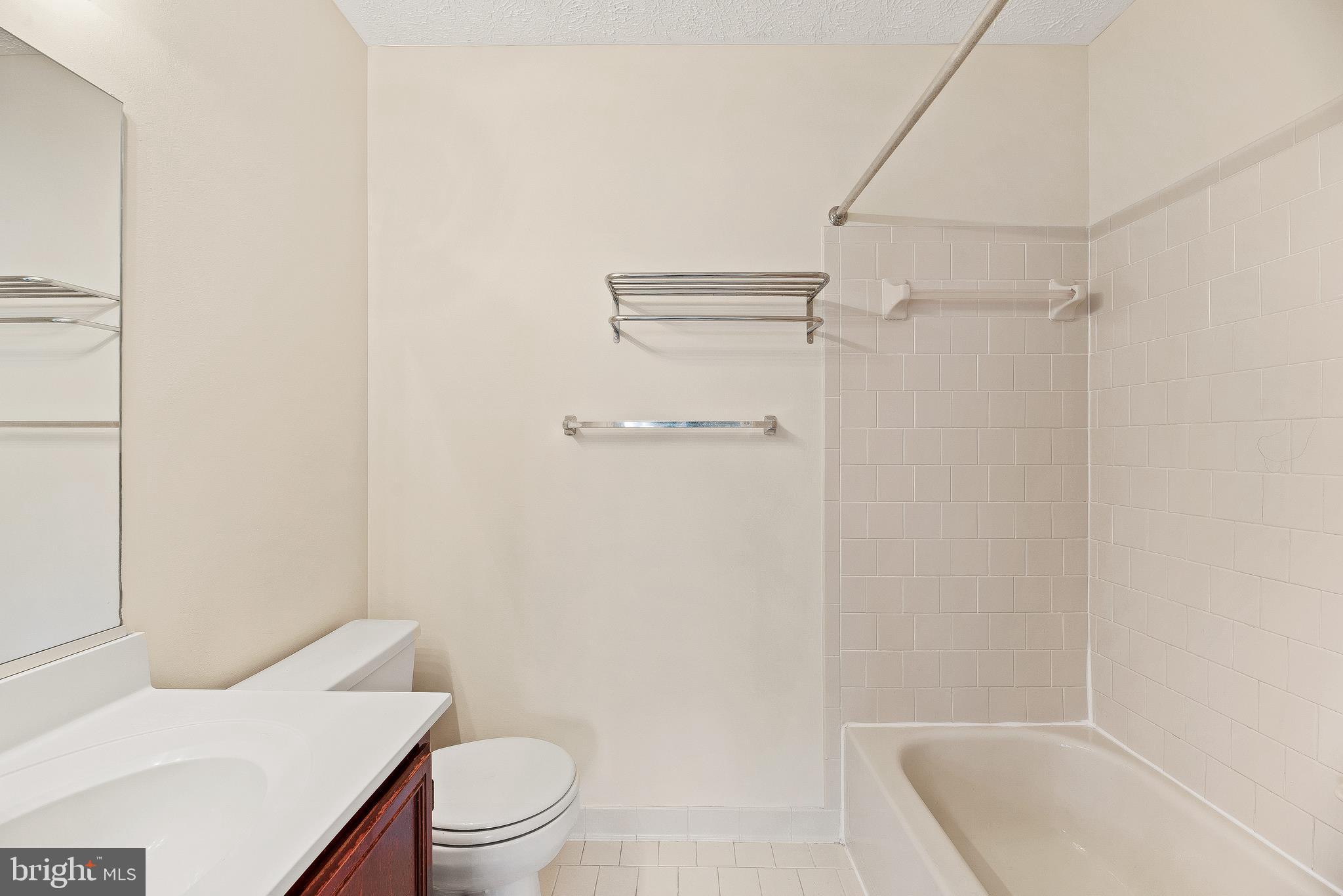 PINEY ORCHARD - Residential Lease