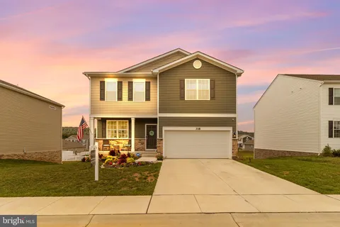 318 Aylesbury Lane, Martinsburg, WV 25405 - MLS#: WVBE2036642