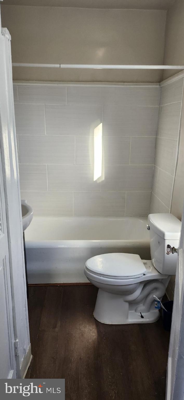 LANSDOWNE - Residential Lease