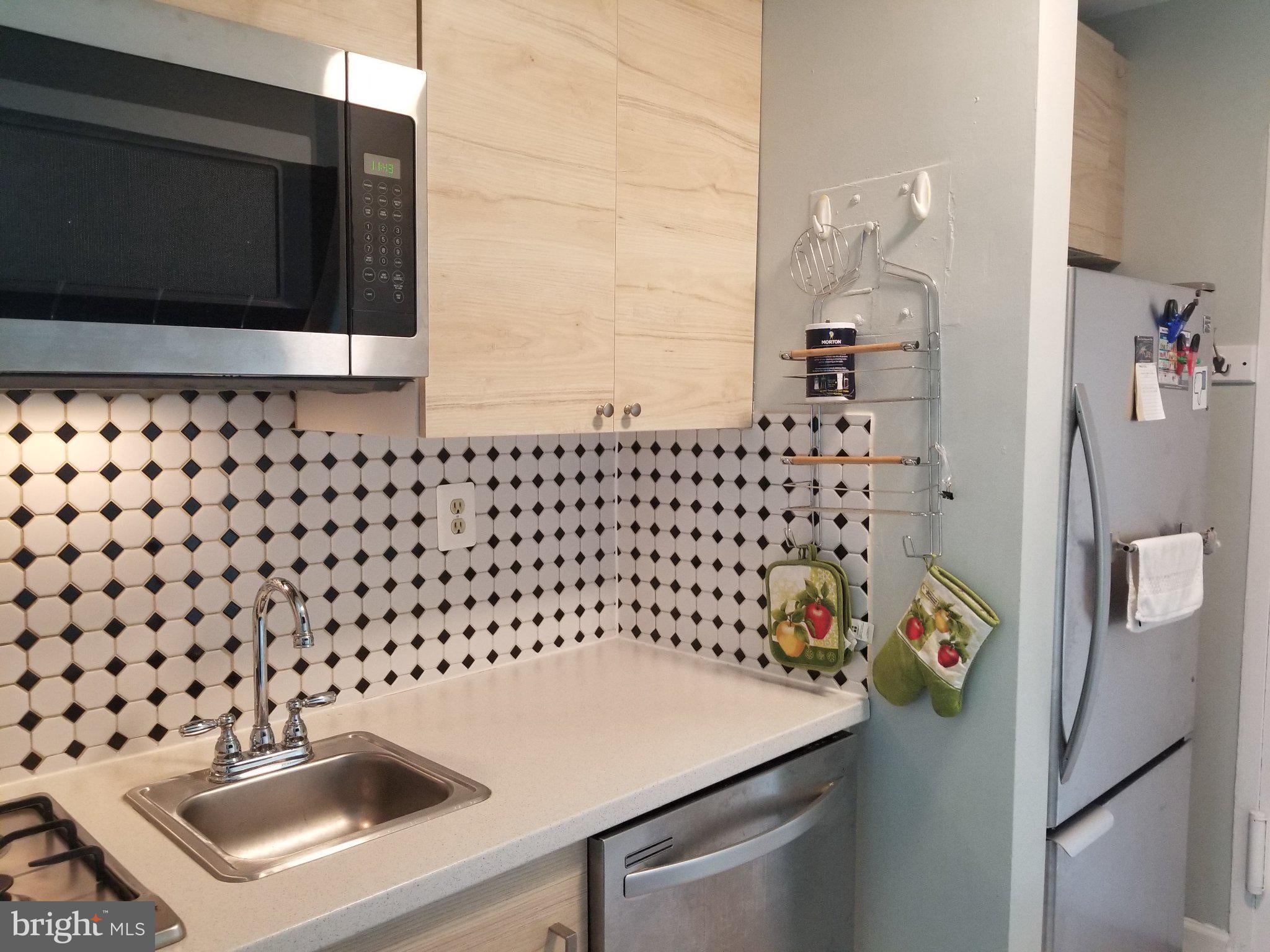 1011 ARLINGTON BOULEVARD 1040