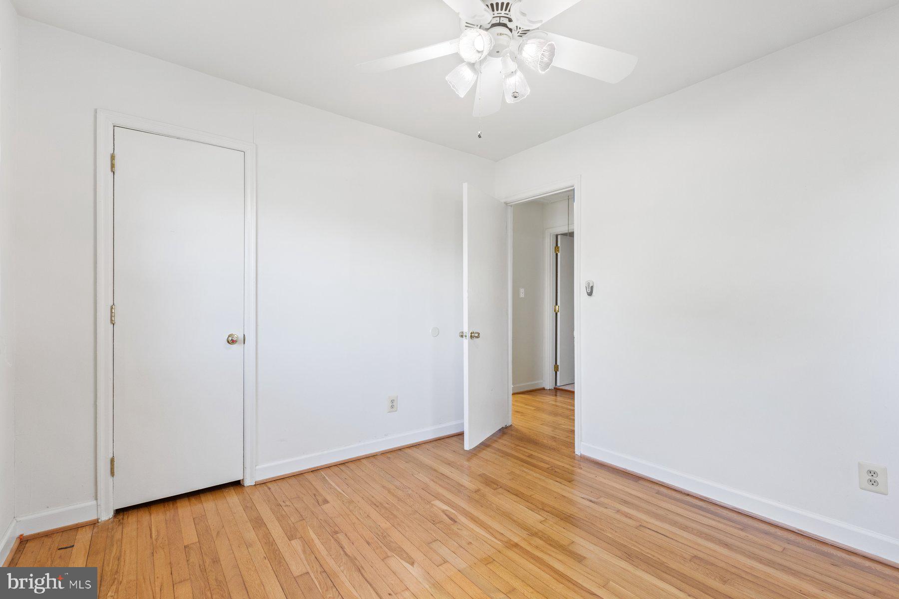 PIMMIT HILLS - Residential Lease