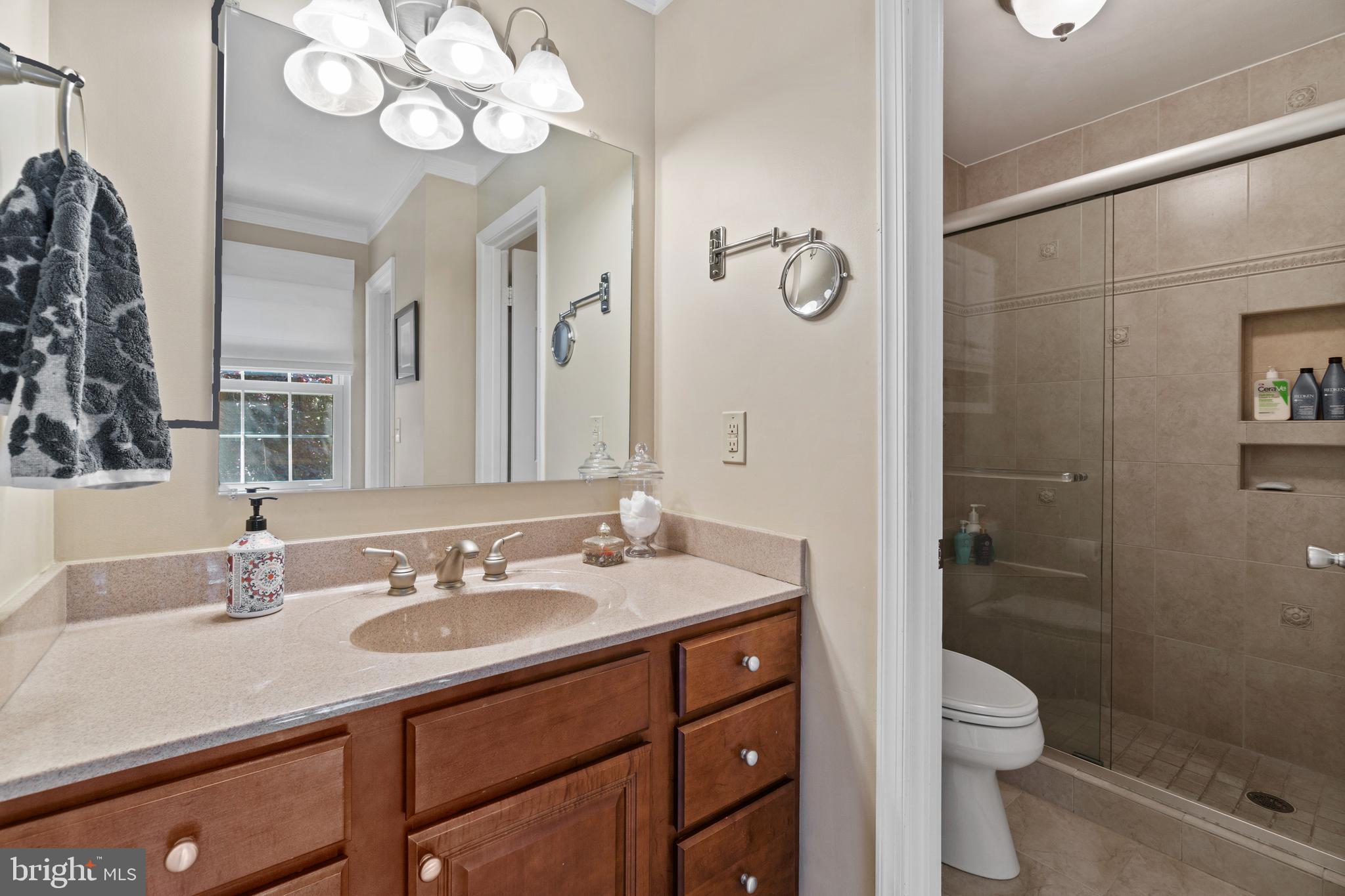 LAKE RIDGE - Residential