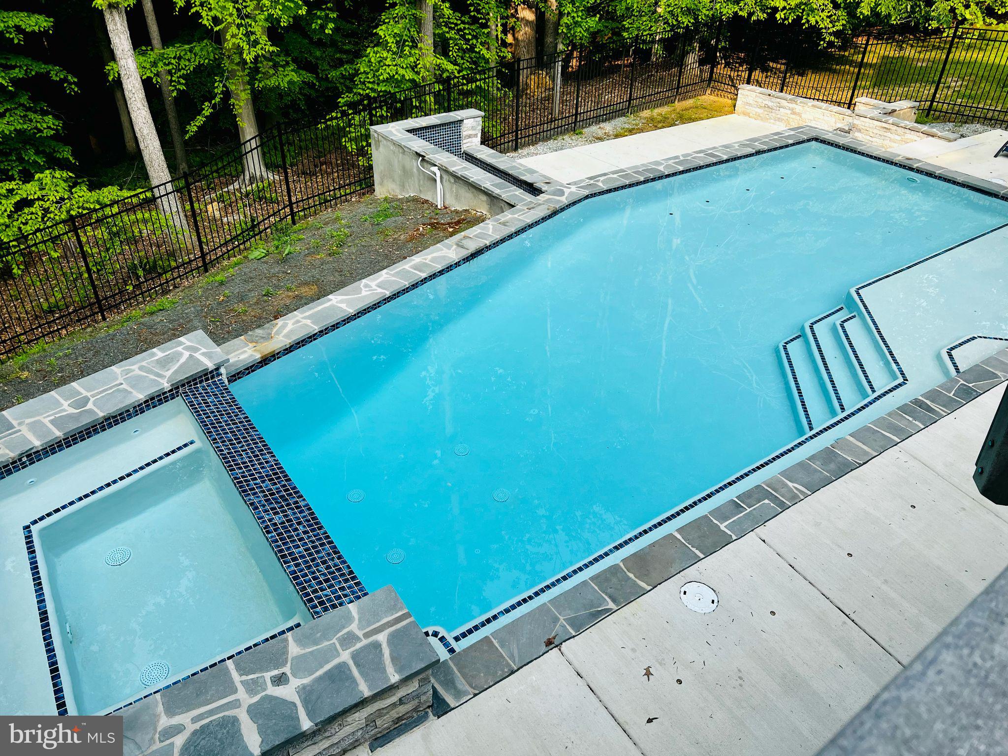12320 PUTTERS COURT