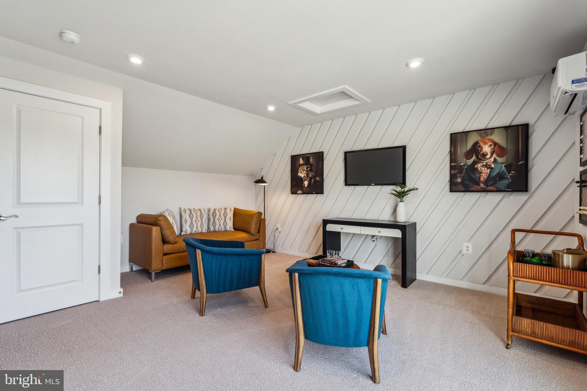 TUSCARORA VILLAGE - Residential