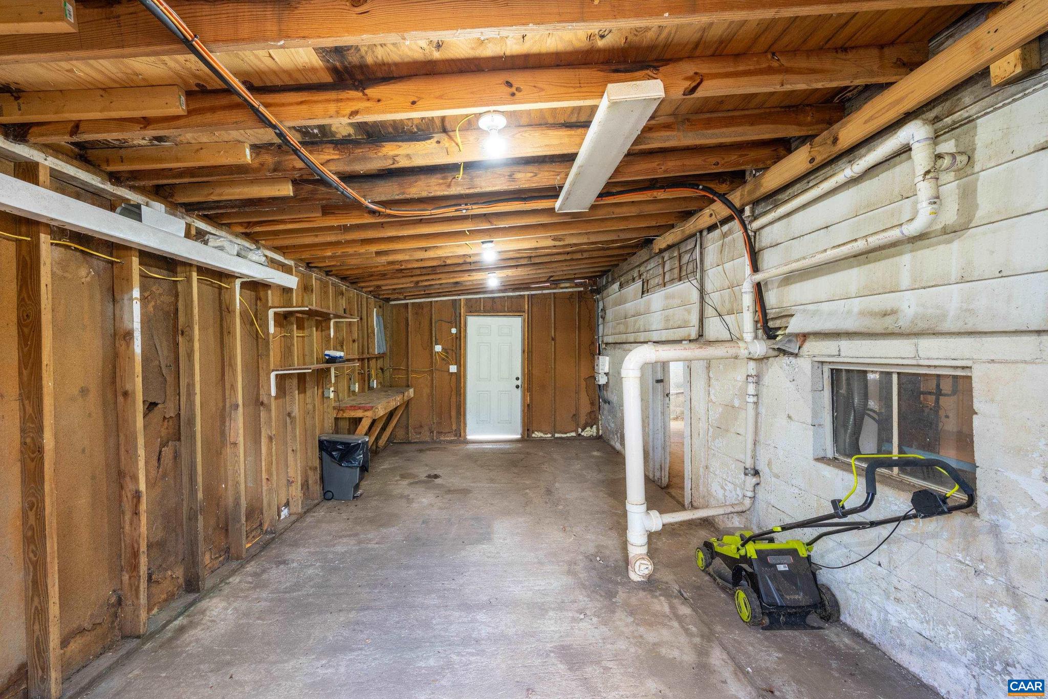 BELMONT - Residential Lease