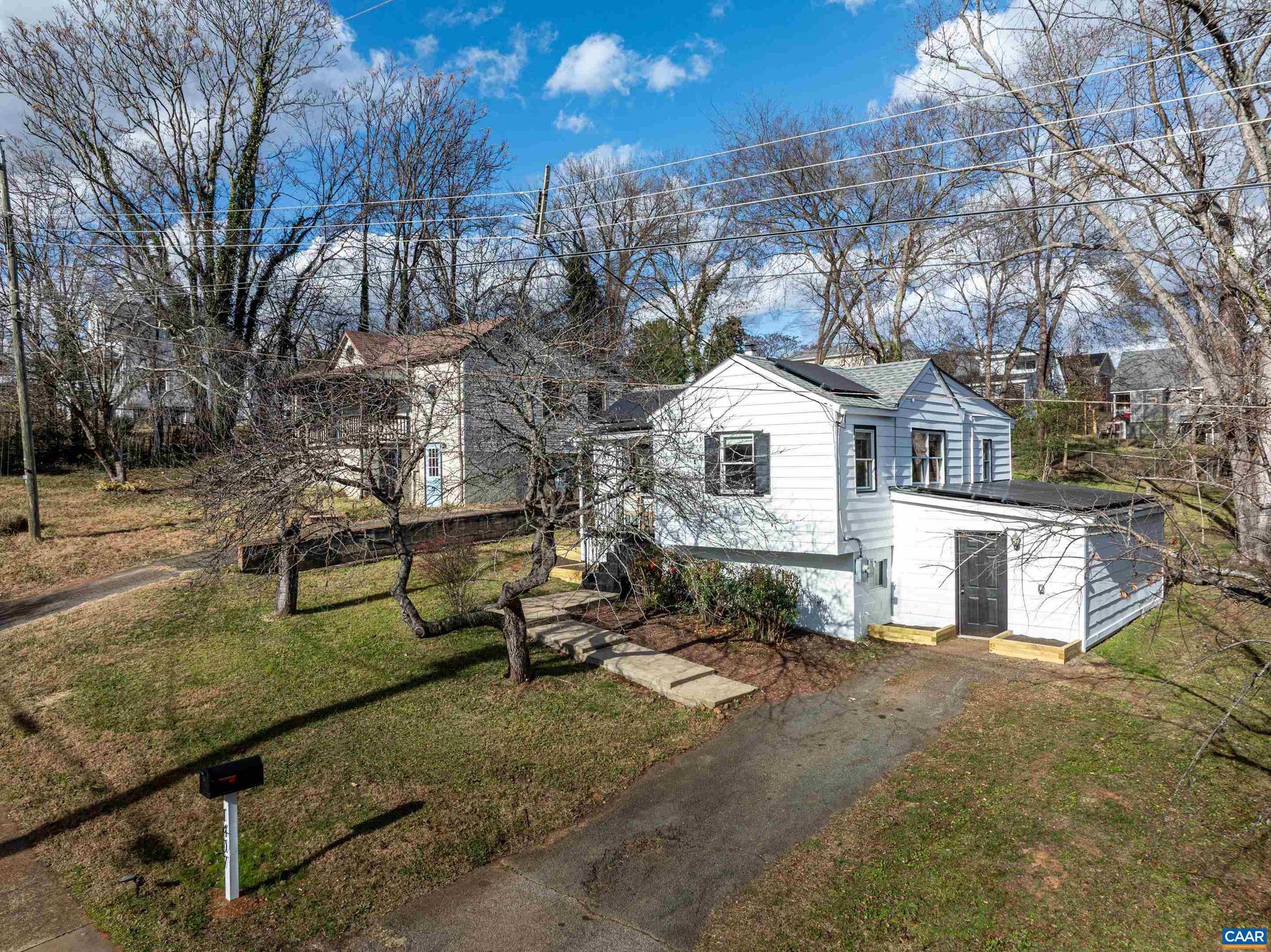 BELMONT - Residential Lease