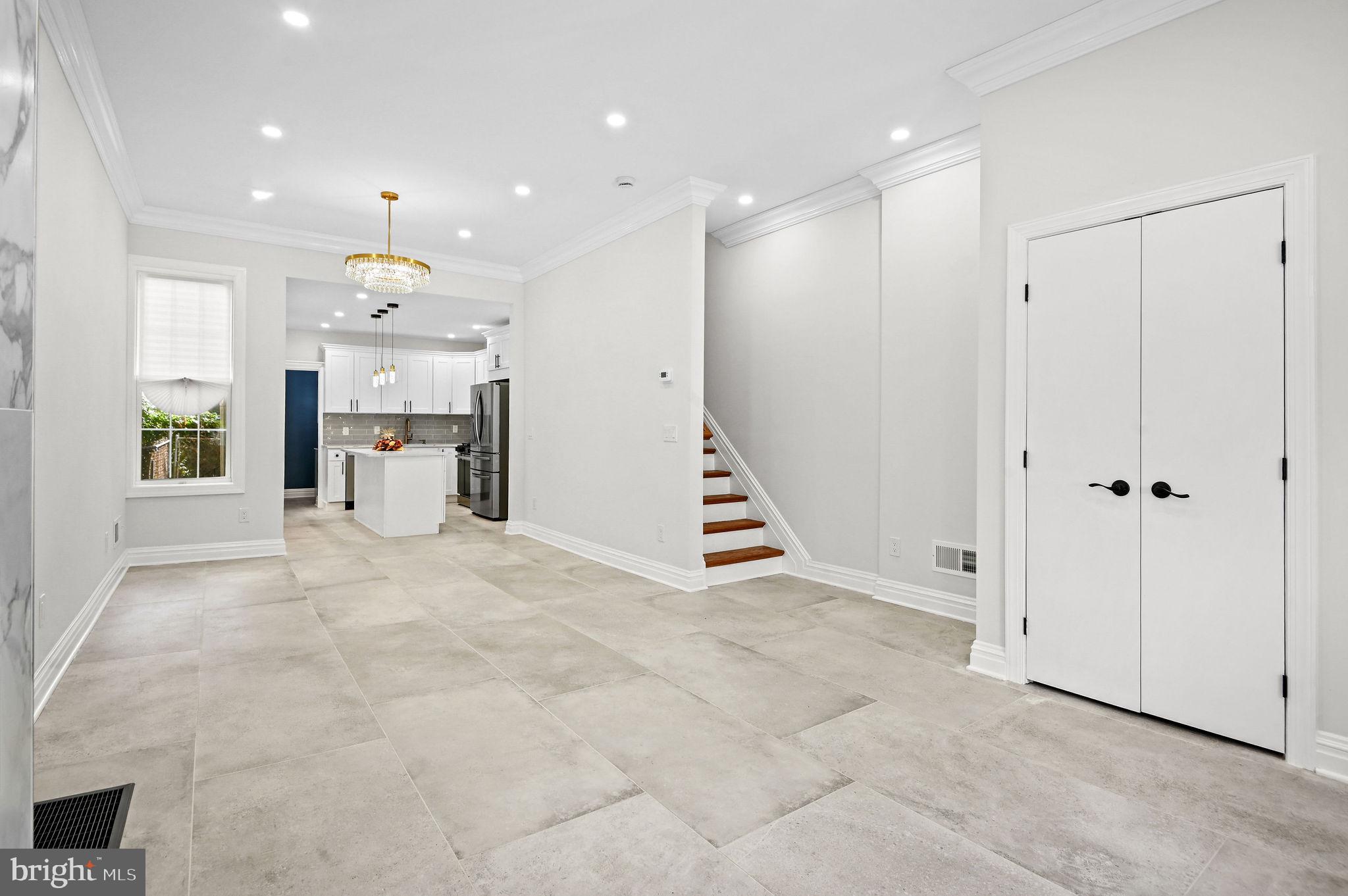 2439 N 15TH