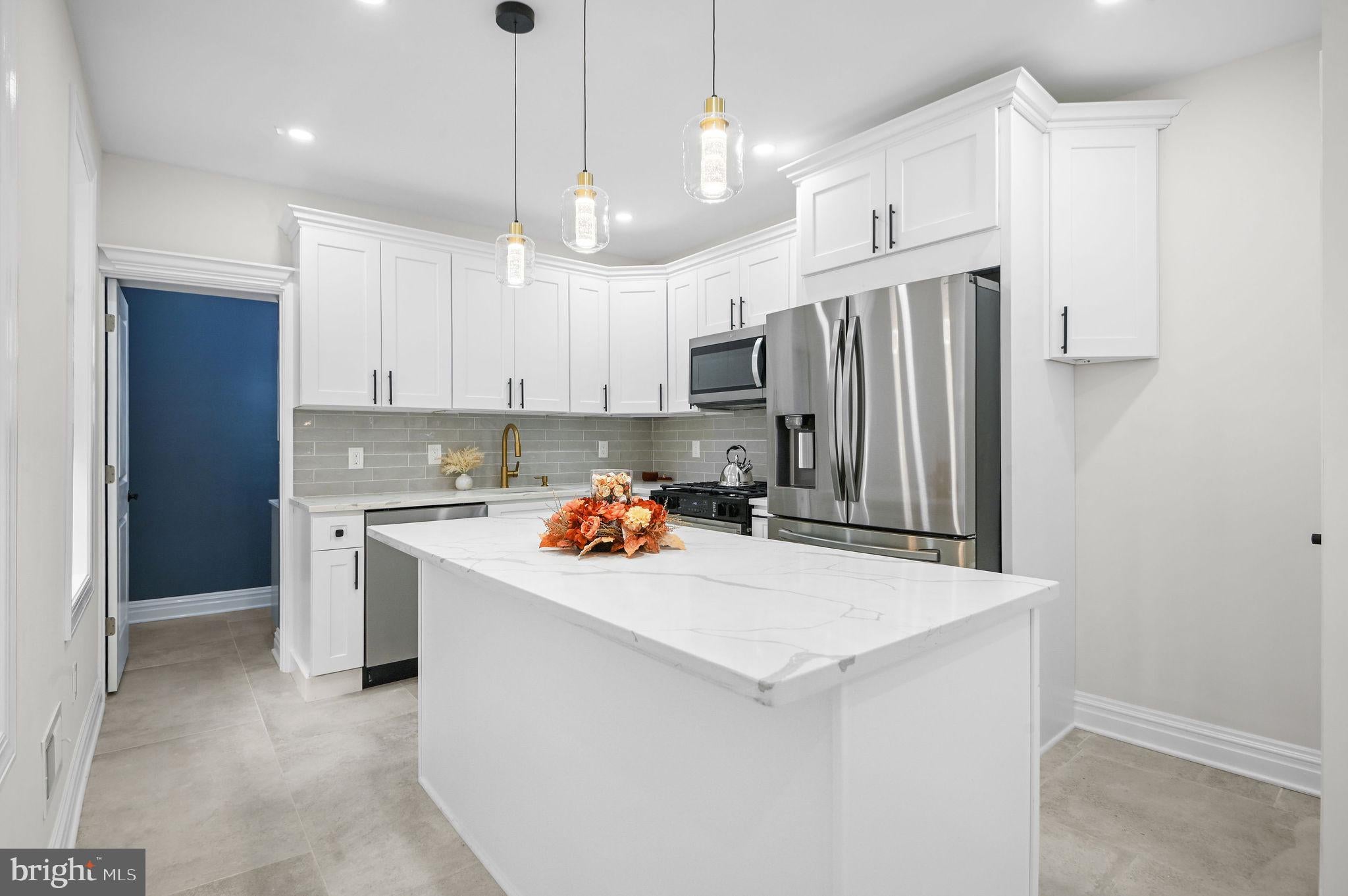 2439 N 15TH