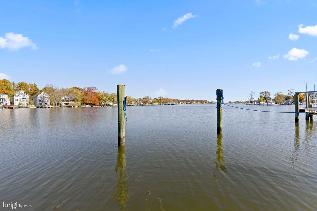 SENECA HARBOR - Residential