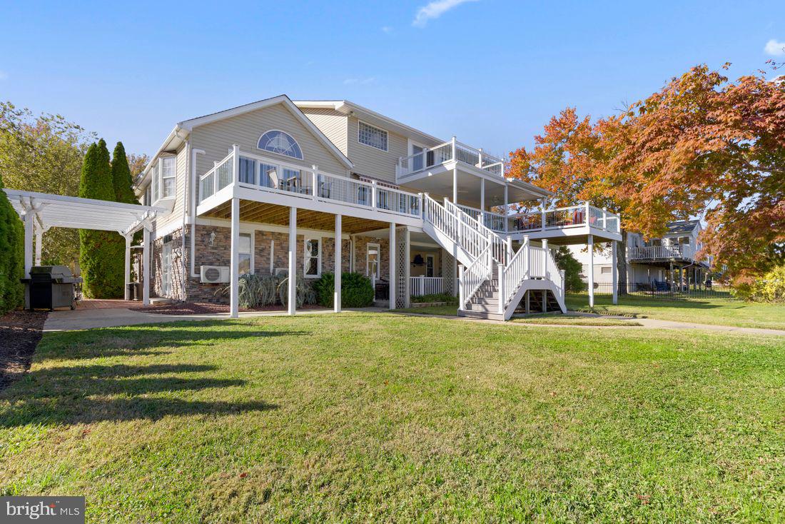 SENECA HARBOR - Residential