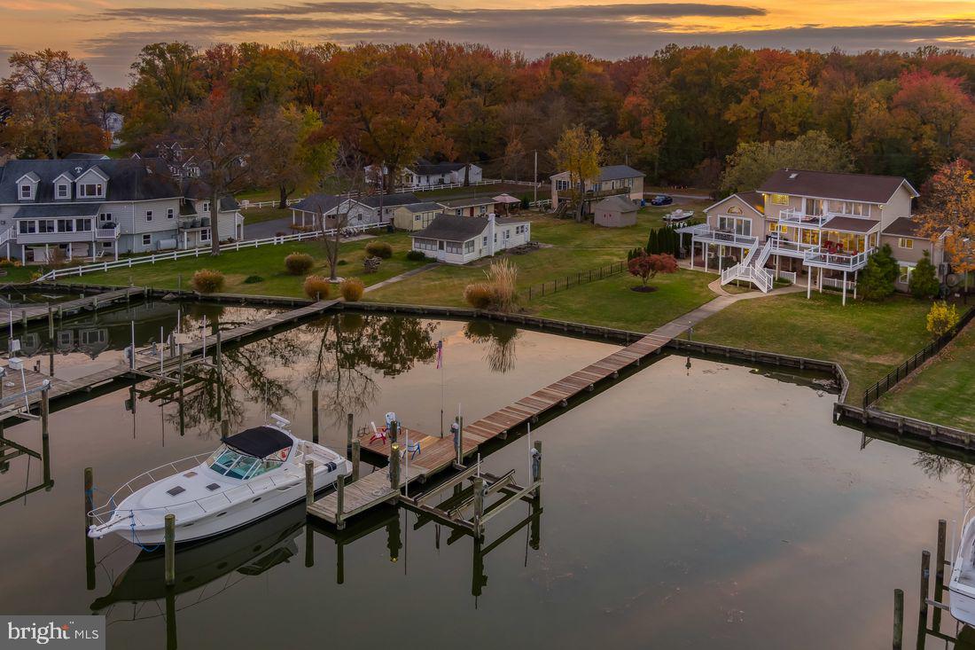 SENECA HARBOR - Residential