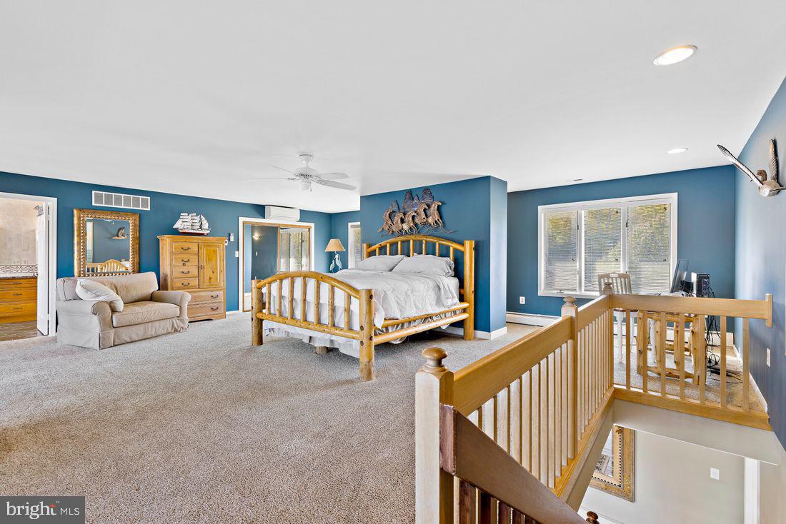 SENECA HARBOR - Residential