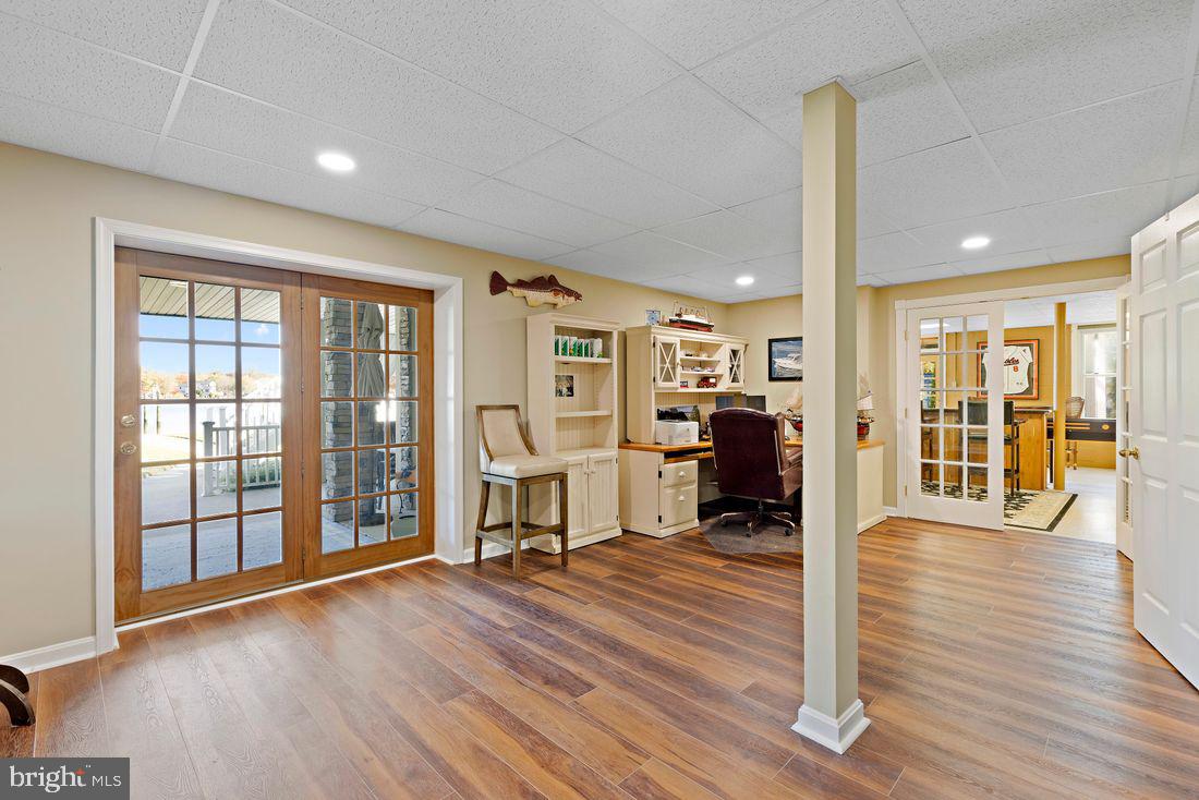 SENECA HARBOR - Residential