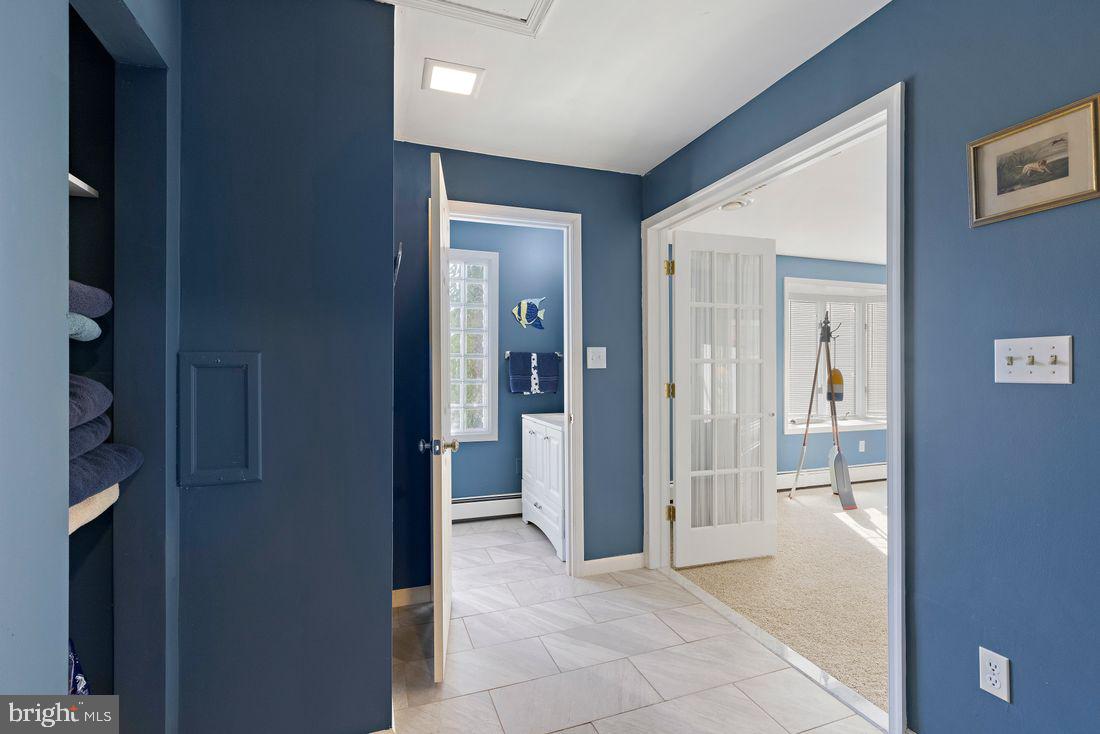 SENECA HARBOR - Residential